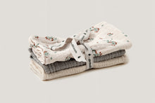 Load image into Gallery viewer, Muslin Burp Cloth 3 pcs | Clover