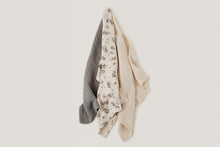 Load image into Gallery viewer, Muslin Burp Cloth 3 pcs | Clover