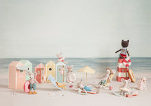Load image into Gallery viewer, Maileg Beach Mouse Big Sister in Cabin