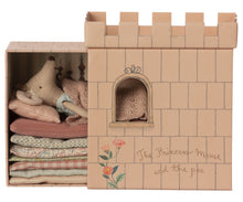 Load image into Gallery viewer, Maileg Princess And The Pea Mouse