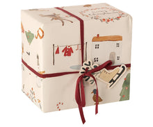 Load image into Gallery viewer, Maileg Giftwrap Cosy Christmas - 10m

