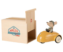 Load image into Gallery viewer, Maileg Mouse Car &amp; Garage - Yellow

