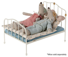 Load image into Gallery viewer, Maileg Vintage Bed for Mouse - Off-White
